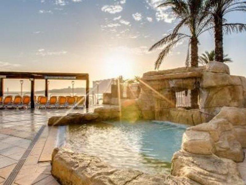 Ax Sunny Coast & Aparthotel St. Paul's Bay